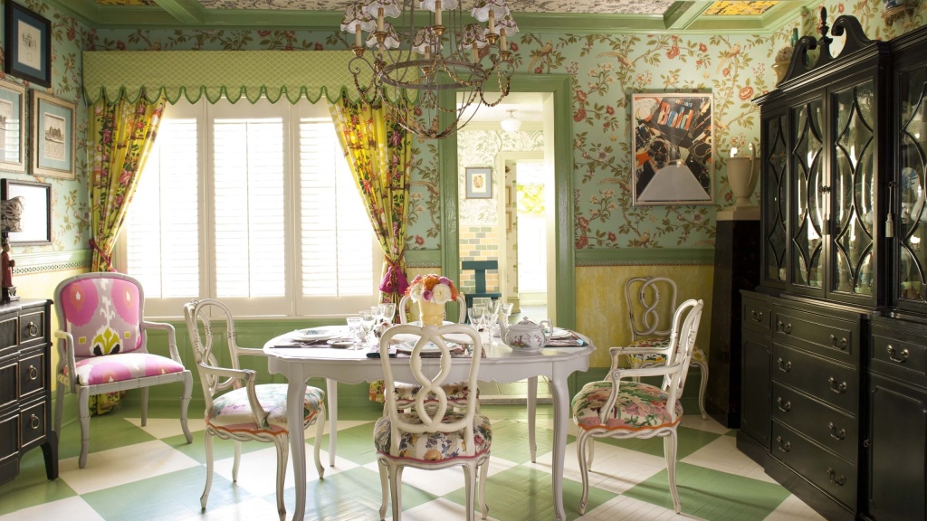 Что лучше: обои или покраска стен?